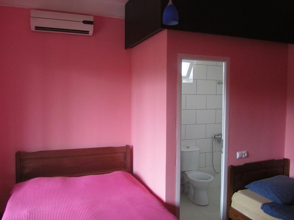 Suliko Guest House Batumi Rom bilde